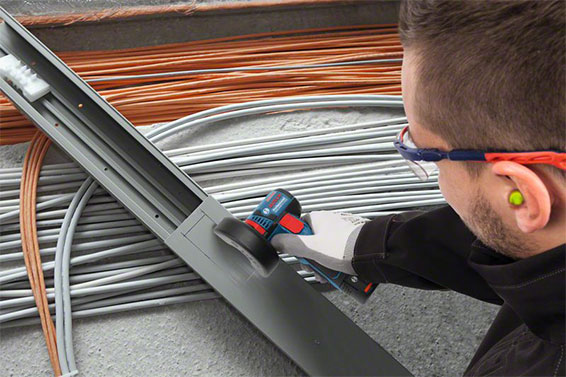 95151000980-Bosch-Professiona-GWS-12V-76-Winkelschleifer-566-2.jpg