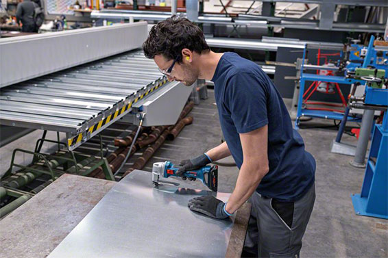 95153089980-Bosch-PT-Blechschere-566-1.jpg