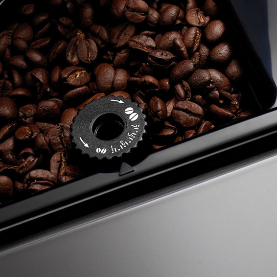 36411058248-566-delonghi-esam-3000-b-kaffeemaschine-kaffeevollautomat.jpg