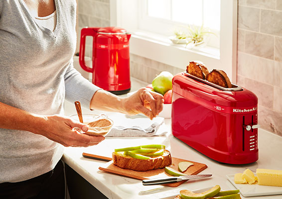 36431005450-kitchenaid-5KMT3115HESD-toaster-queen-of-hearts-collection-566-3.jpg