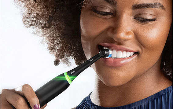 Braun Oral-B Zahnbürste IO Series 4 Duo Matt Black/Quite White 17 36012335012-566.jpg