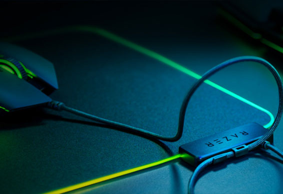 17690026134_RAZER_Firefly_V2_bild4_566.jpg